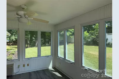 803 E 24th Street, Newton, NC 28658 - Photo 7