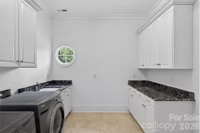 2132 Foxcroft Woods Lane, Charlotte, NC 28211 - Photo 31