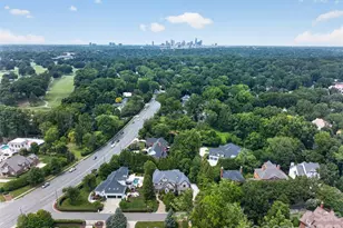 2132 Foxcroft Woods Ln, Charlotte, NC 28211 - Photo 47