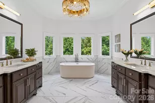 2132 Foxcroft Woods Ln, Charlotte, NC 28211 - Photo 21