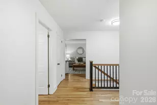926 Shady Bluff Dr, Charlotte, NC 28211 - Photo 3
