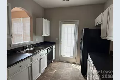 2152 Whispering Way, Charlotte, NC 28212 - Photo 5