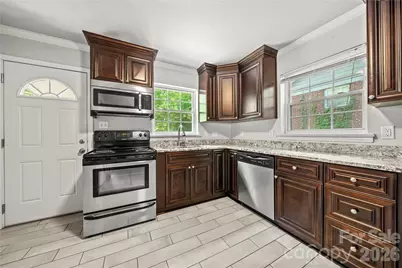 5027 Erickson Road, Charlotte, NC 28205 - Photo 9