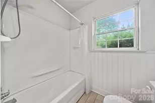 5027 Erickson Rd, Charlotte, NC 28205 - Photo 17
