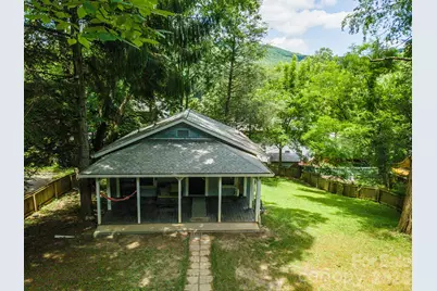 14 Border Street, Black Mountain, NC 28711 - Photo 3