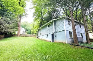14 Border St, Black Mountain, NC 28711 - Photo 7
