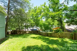 14 Border St, Black Mountain, NC 28711 - Photo 9