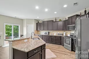 1086 Wallace Lake Rd, Indian Land, SC 29707 - Photo 17