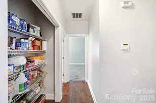 8505 Delamere Ln, Charlotte, NC 28269 - Photo 33