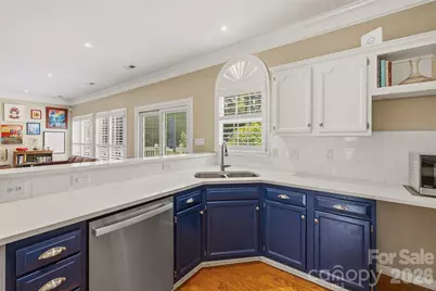 6202 Hickory Cove Lane, Charlotte, NC 28269 - Photo 21