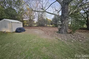 1617 Shampy Dr, Hartsville, SC 29550 - Photo 25