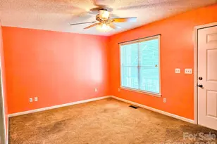 1617 Shampy Dr, Hartsville, SC 29550 - Photo 3