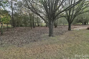 1617 Shampy Dr, Hartsville, SC 29550 - Photo 27