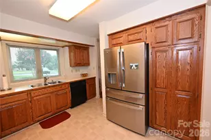 3675 Rock Bridge Dr NE, Conover, NC 28613 - Photo 13