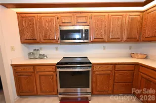 3675 Rock Bridge Dr NE, Conover, NC 28613 - Photo 11