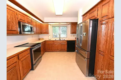 3675 Rock Bridge Drive NE, Conover, NC 28613 - Photo 11