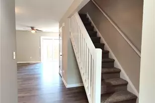 5744 Prescott Ct, Charlotte, NC 28269 - Photo 3