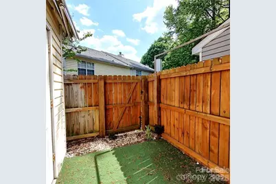5744 Prescott Court, Charlotte, NC 28269 - Photo 13