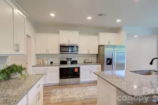 139 Sugg Trl, Weaverville, NC 28787 - Photo 3