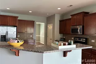 10519 Royal Winchester Dr, Charlotte, NC 28277 - Photo 11