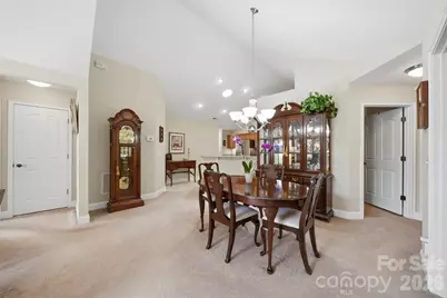 808-C Wynnshire Drive, Hickory, NC 28601 - Photo 13