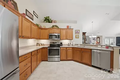 808-C Wynnshire Drive, Hickory, NC 28601 - Photo 19
