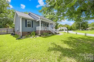 210 E 6th St, Cherryville, NC 28021 - Photo 23