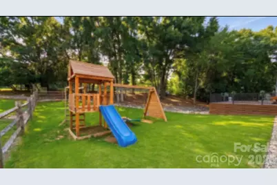 8401 Raintree Lane, Charlotte, NC 28277 - Photo 5