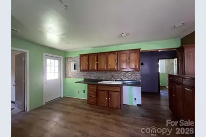 1212 Meadow Lane Lane, Charlotte, NC 28205 - Photo 7
