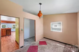 1212 Meadow Ln Ln, Charlotte, NC 28205 - Photo 11
