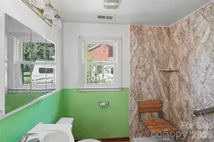 1212 Meadow Ln Ln, Charlotte, NC 28205 - Photo 15