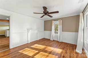 325 Dogwood Ln, Marion, NC 28752 - Photo 5