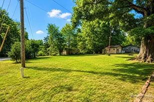 307 E 2nd St, Oakboro, NC 28129 - Photo 31