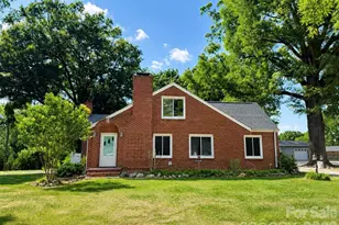 307 E 2nd St, Oakboro, NC 28129 - Photo 3