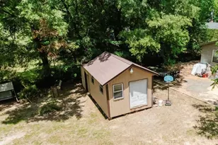 307 E 2nd St, Oakboro, NC 28129 - Photo 35