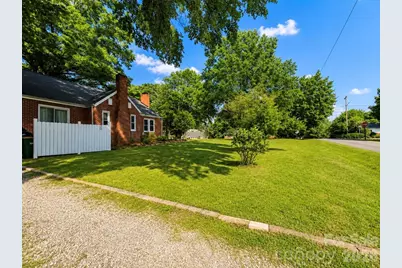 307 E 2nd Street, Oakboro, NC 28129 - Photo 5