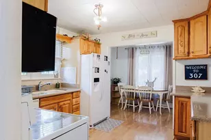 307 E 2nd St, Oakboro, NC 28129 - Photo 17