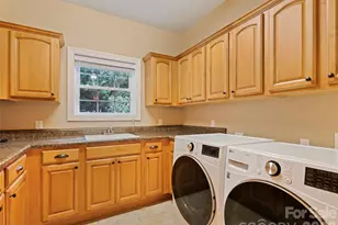 406 Inverness Dr, Waynesville, NC 28785 - Photo 33