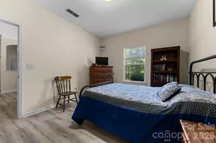 100 Vista Lake Dr, Candler, NC 28715 - Photo 15