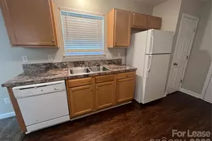 909 Rucker Cliff Dr, Charlotte, NC 28214 - Photo 5