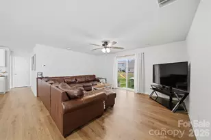 2464 Trollinger Dr, Catawba, NC 28609 - Photo 5