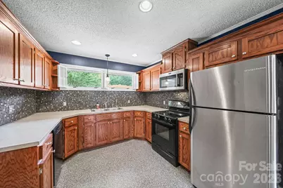 214 Walnut Avenue, Mount Holly, NC 28120 - Photo 13
