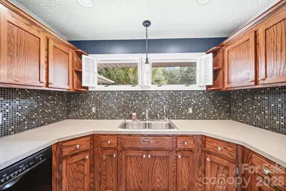 214 Walnut Avenue, Mount Holly, NC 28120 - Photo 15