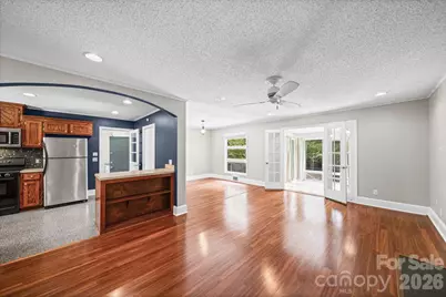 214 Walnut Avenue, Mount Holly, NC 28120 - Photo 5