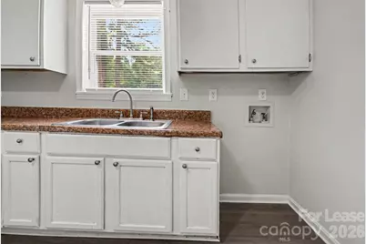 9131 Feldbank Drive, Charlotte, NC 28216 - Photo 5