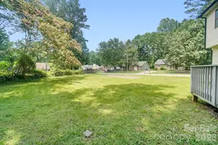 900 Highland Mist Ln, Charlotte, NC 28215 - Photo 41