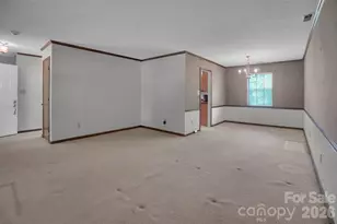 900 Highland Mist Ln, Charlotte, NC 28215 - Photo 21