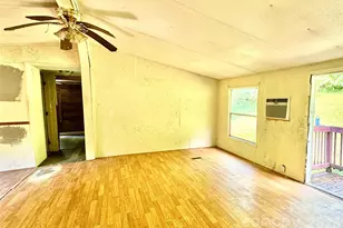 8 White Oak Dr, Leicester, NC 28748 - Photo 5