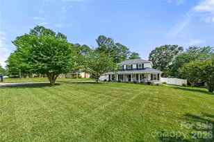1401 Rivermont Dr, Gastonia, NC 28054 - Photo 3