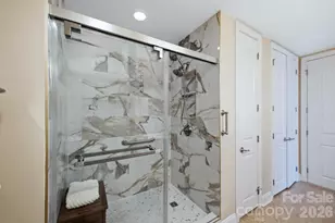 4620 Piedmont Row Dr, Charlotte, NC 28210 - Photo 19